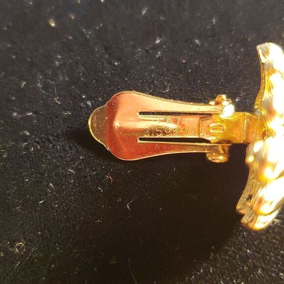 Vintage 1980's Open Design Goldtone Seashell Design Clip-On Earrings‎ - Picture 4 of 5